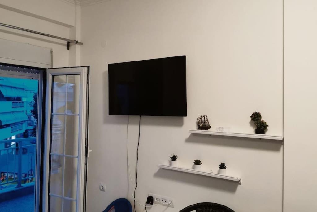 Apartment With 3 Rooms Just 1 Min From The Beach And Free Public Parking Peraía 外观 照片