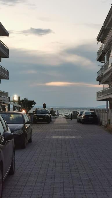 Apartment With 3 Rooms Just 1 Min From The Beach And Free Public Parking Peraía 外观 照片